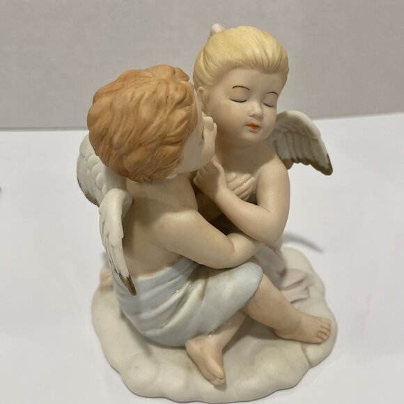 Home Interiors Gifts -  Porcelain Figurine Kissing Angels # 8838 - 4 3/4" tall - Picture 7 of 14